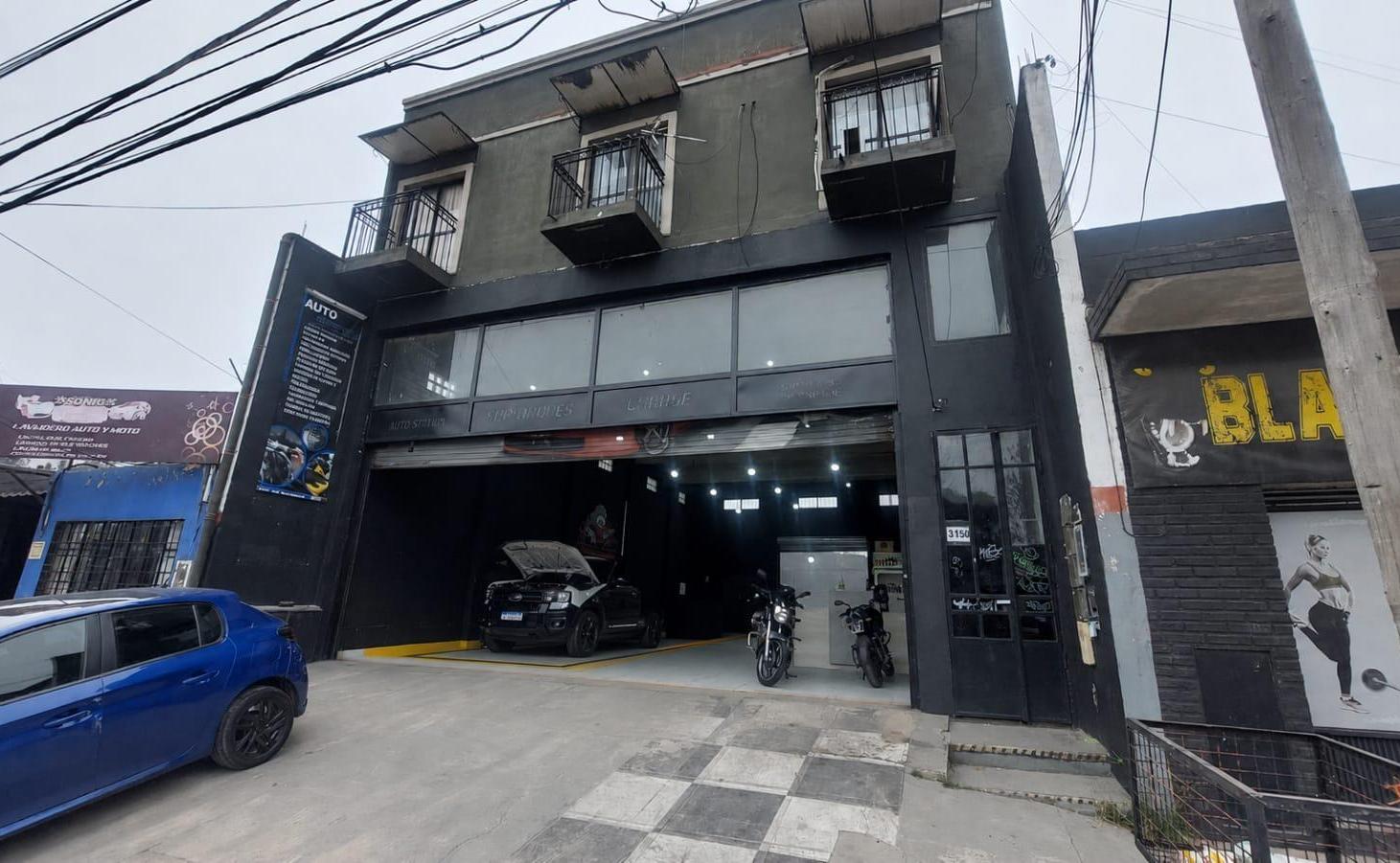Venta Local Comercial + 3 Departamentos - San Miguel