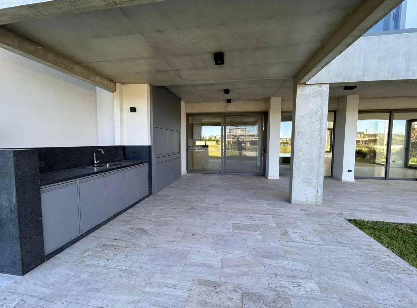 Venta Casa 7 ambientes con Pileta, Virazon - Nordelta 1