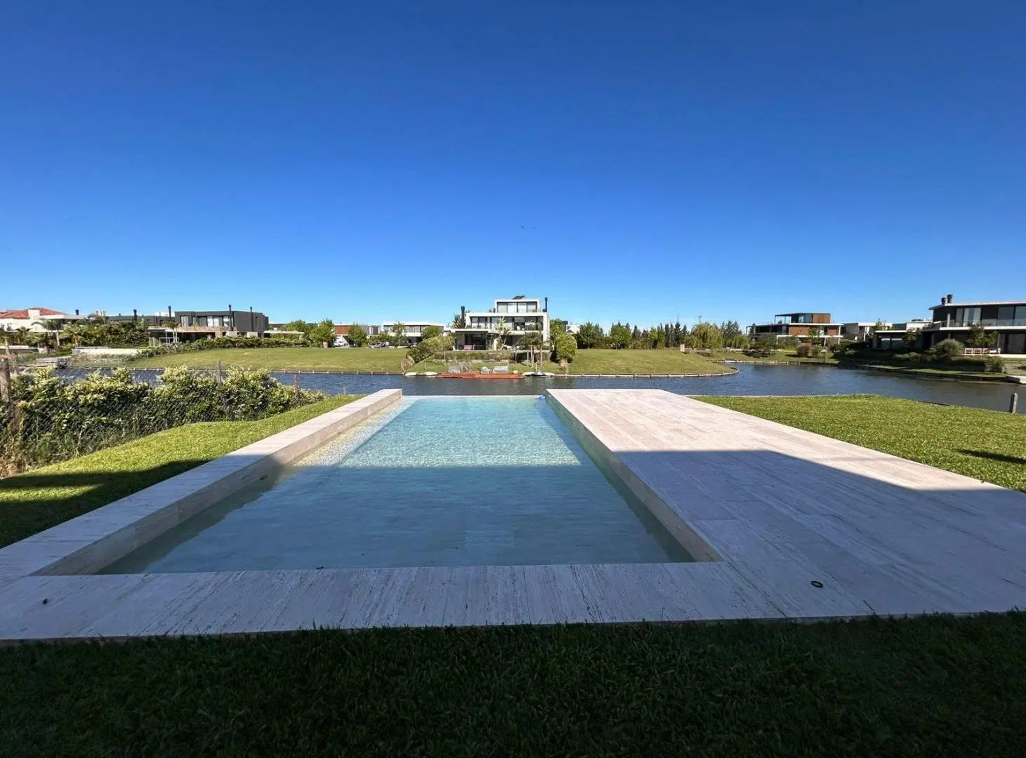 Venta Casa 7 ambientes con Pileta, Virazon - Nordelta 3