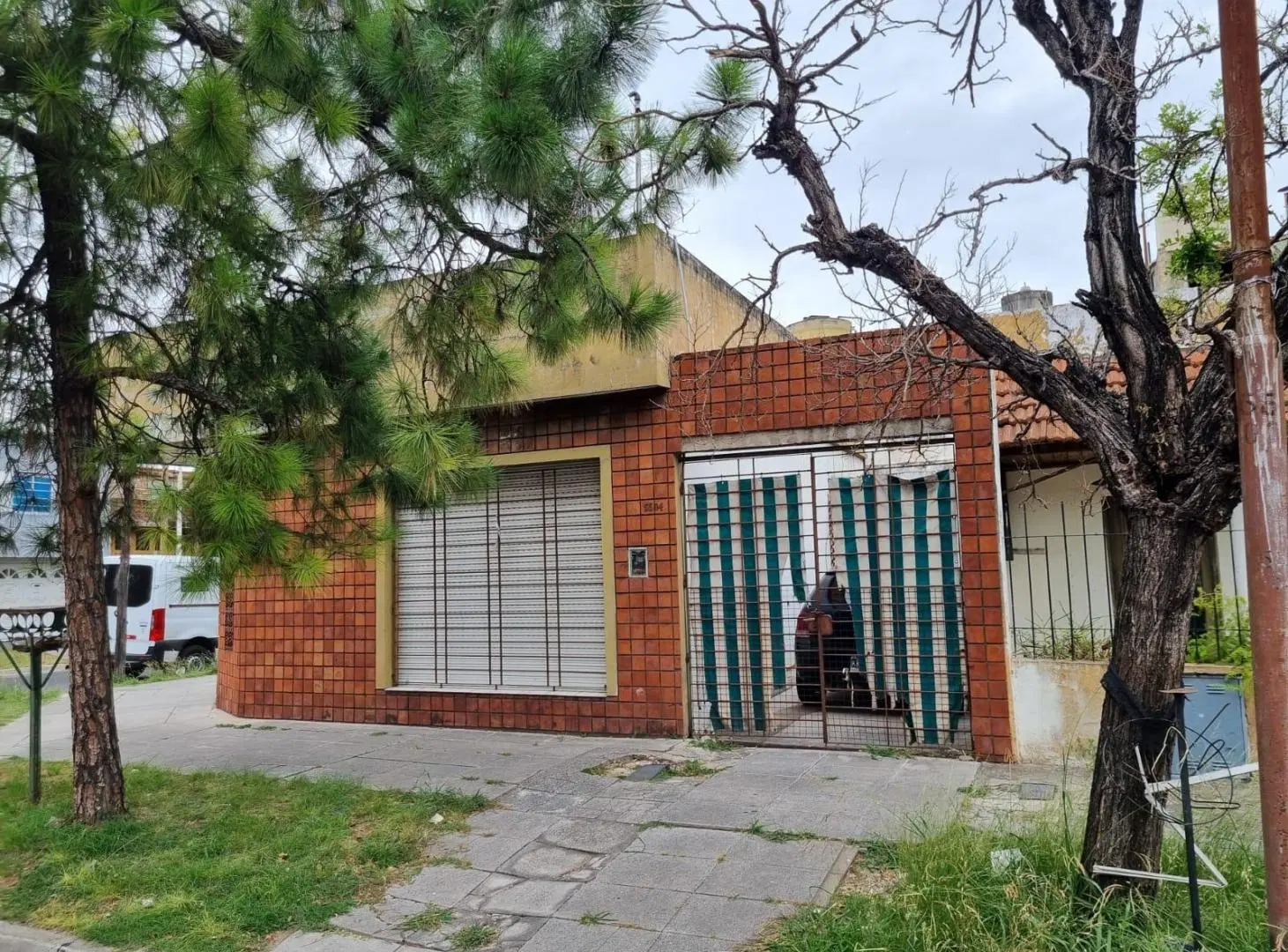 Venta Casa 3 ambientes con cochera - Villa Bosch 3