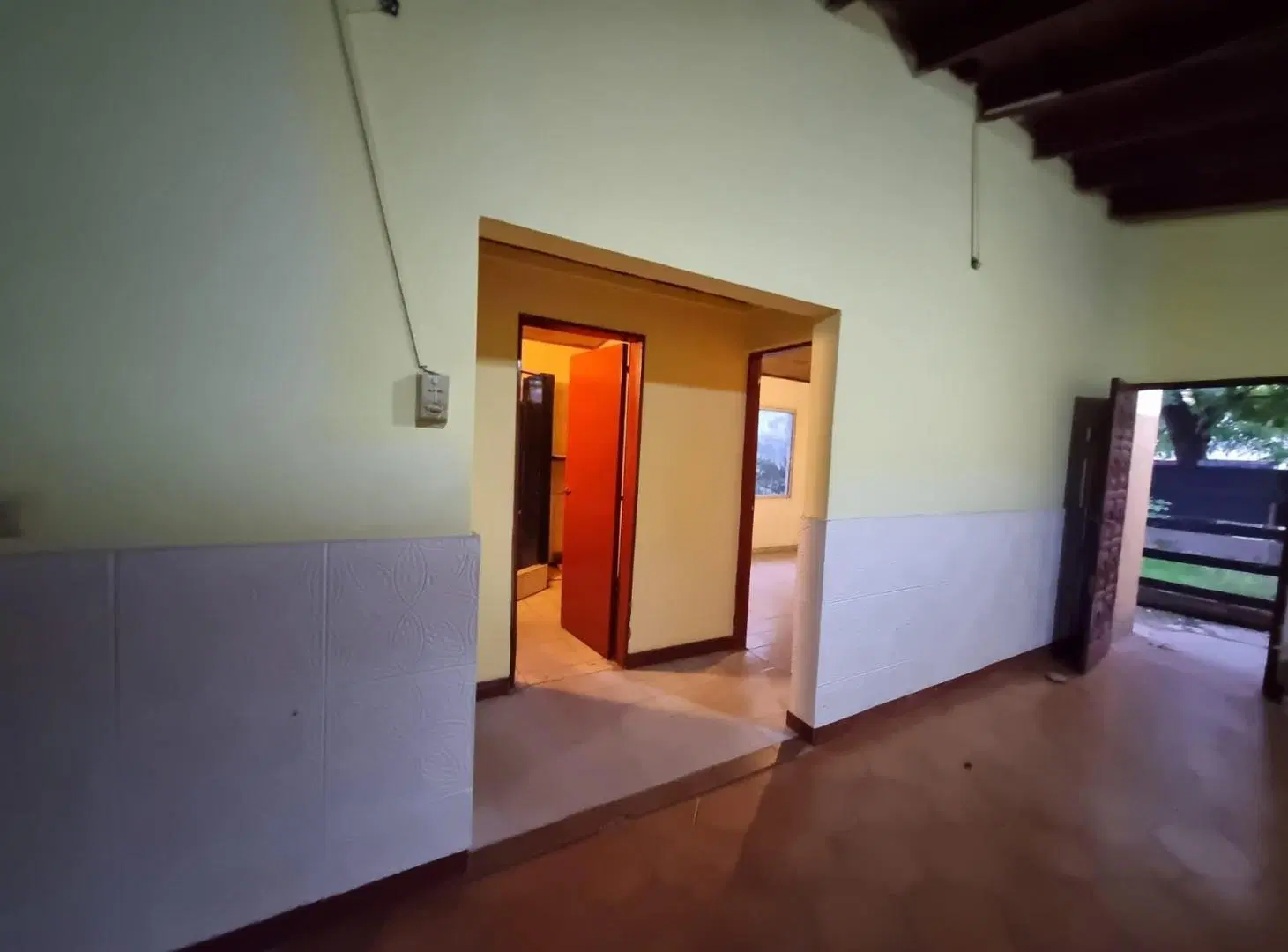 VENTA 2 CASAS DE 3 AMBIENTES MAS LOCAL - MARIANO ACOSTA , MERLO 4