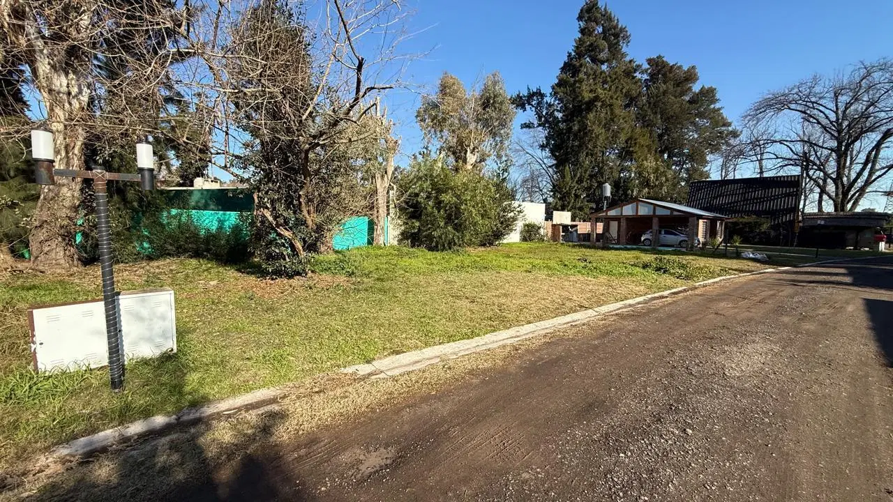 Venta lote 376 m2 - Barrio Villa Artigas , Del Viso 3