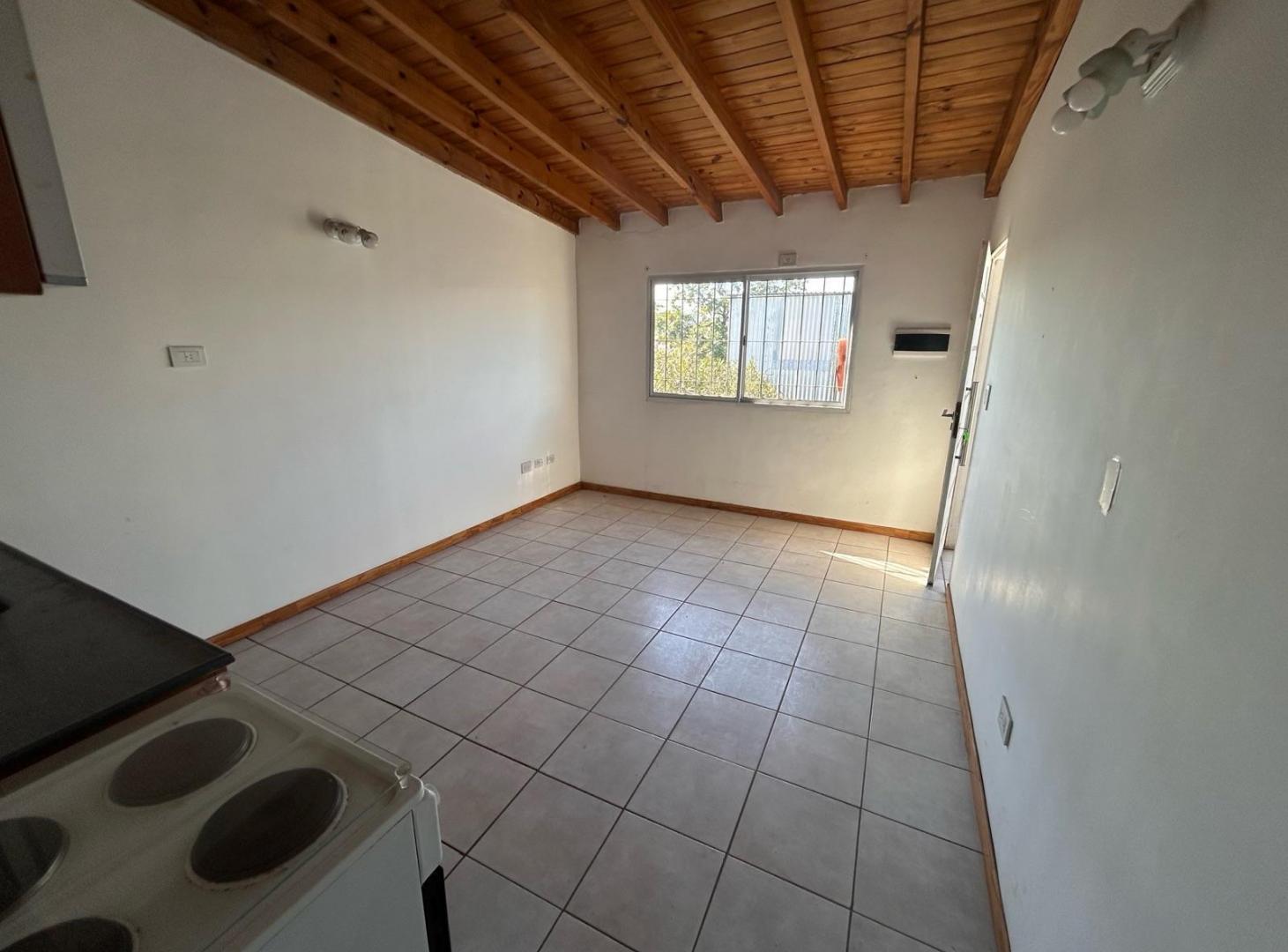 Foto de ALQUILER DEPARTAMENTOS 2 AMBIENTES CON COCHERA - JOSE C PAZ, imagen 2
