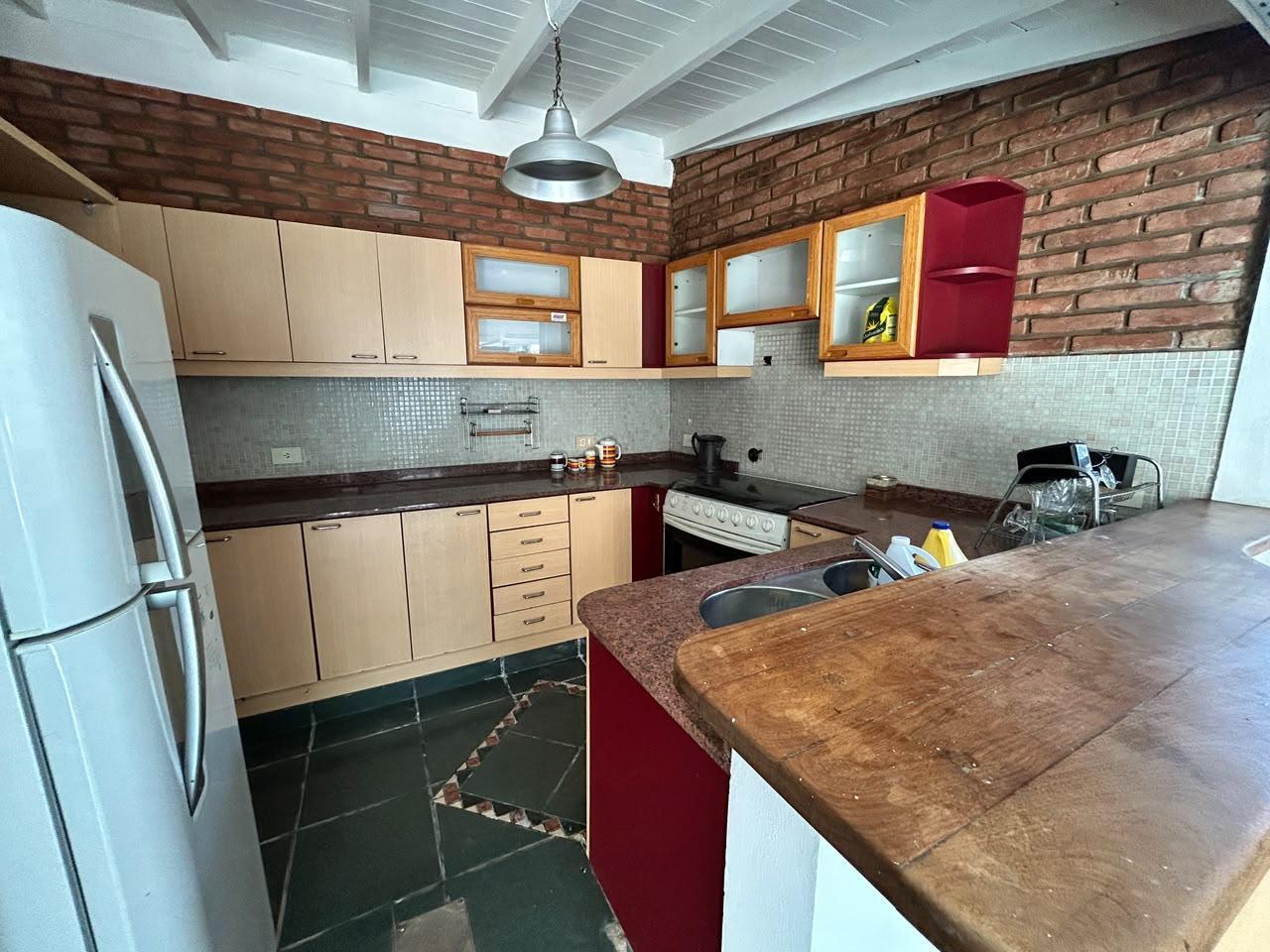 Foto de Venta casa 5 ambientes pileta y parrilla APTA CRÉDITO - Barrio Mapuche, imagen 1