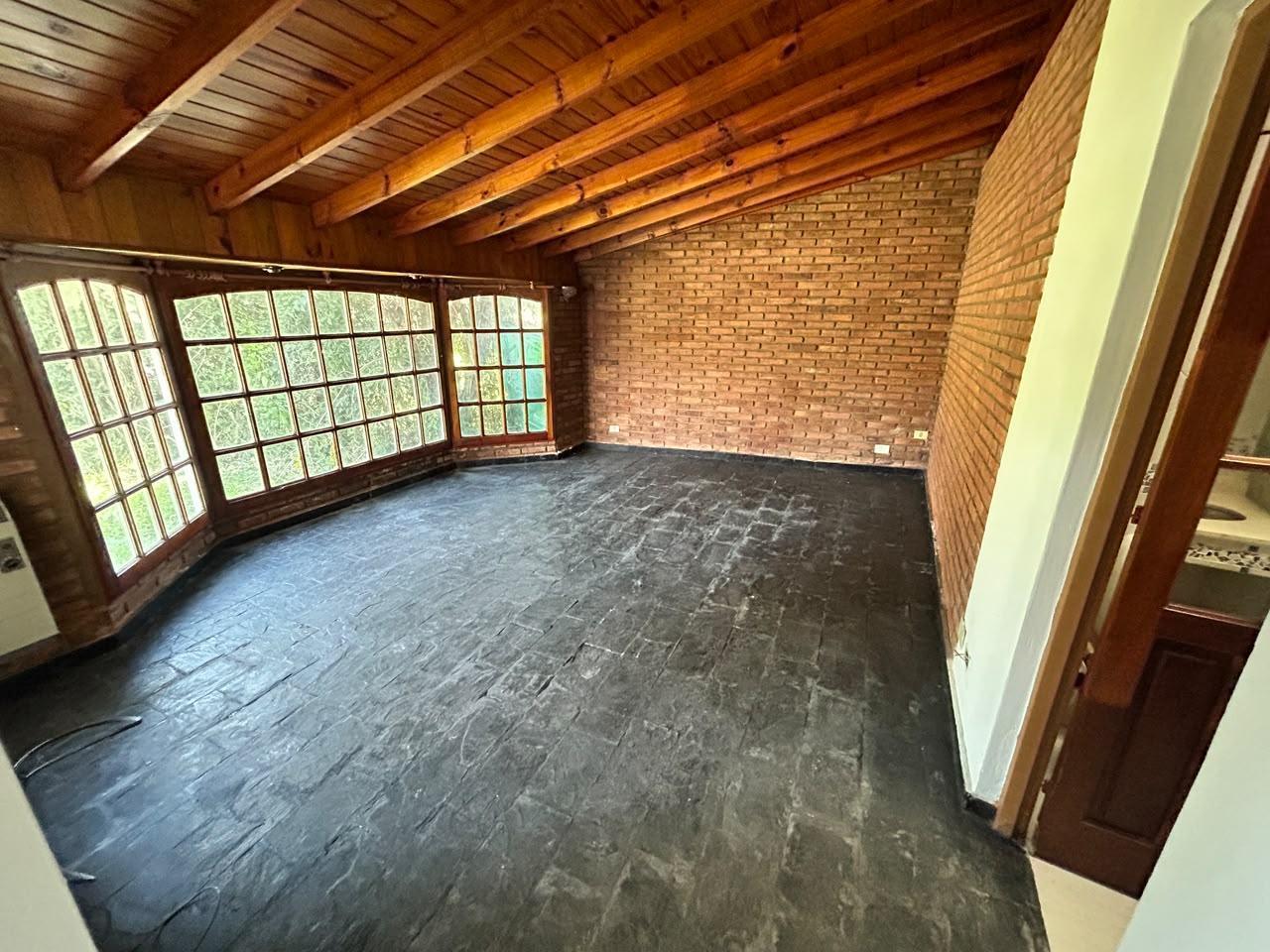 Foto de Venta casa 5 ambientes pileta y parrilla APTA CRÉDITO - Barrio Mapuche, imagen 3