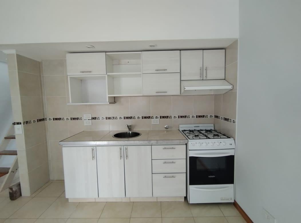 Foto de Departamento en Alquiler 2 Ambientes con patio y cochera - Muñiz, imagen 4