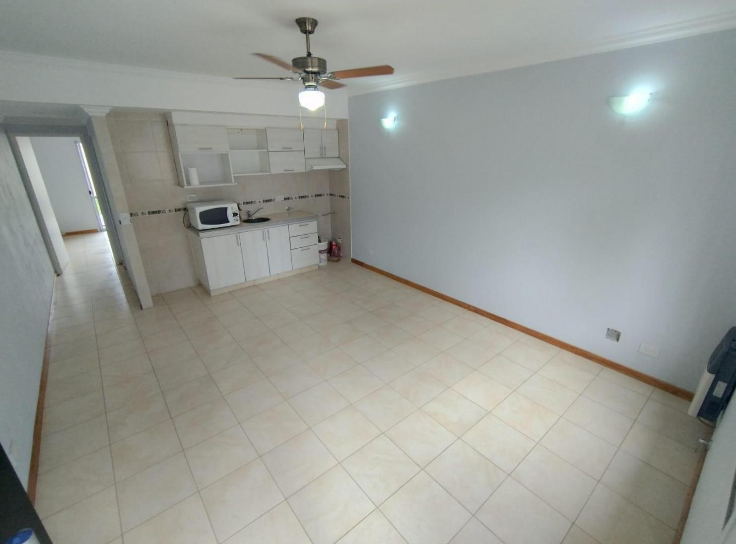Foto de Departamento en Alquiler 2 Ambientes con patio y cochera - Muñiz, imagen 1