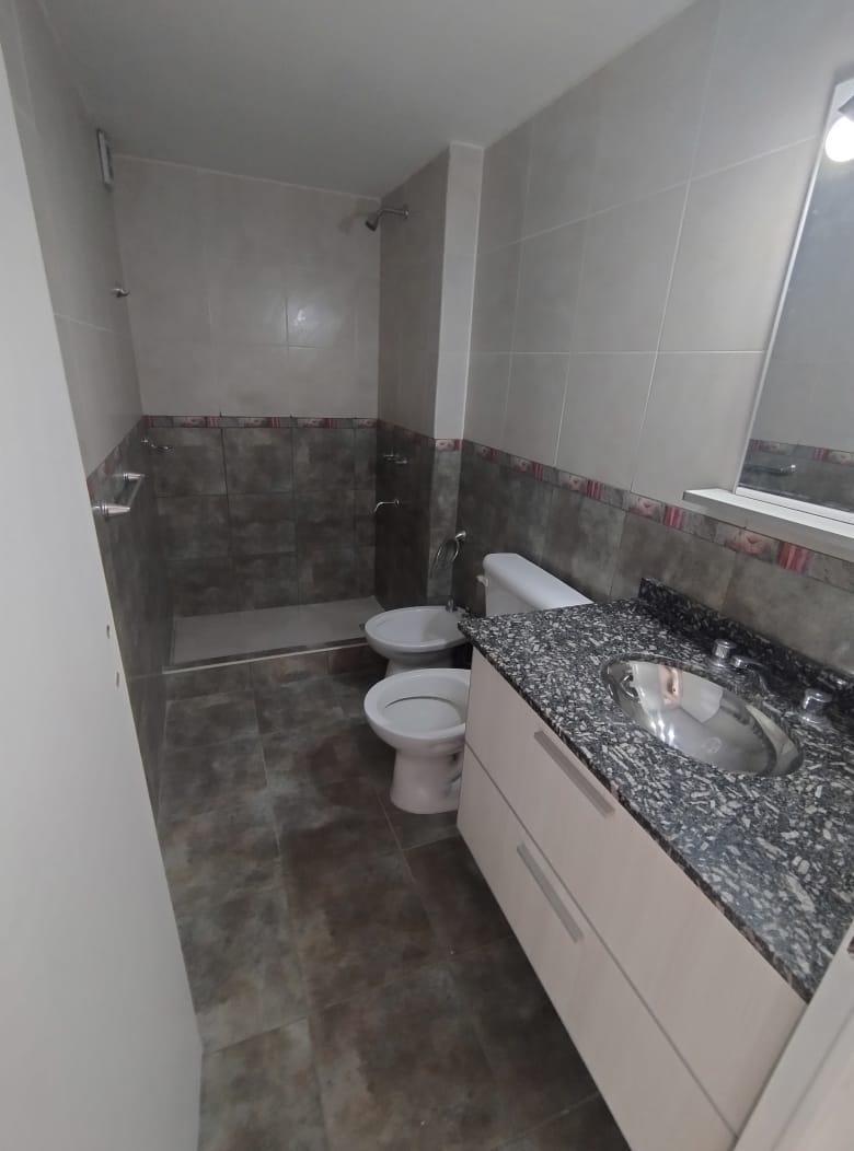 Foto de Departamento en Alquiler 2 Ambientes con patio y cochera - Muñiz, imagen 3
