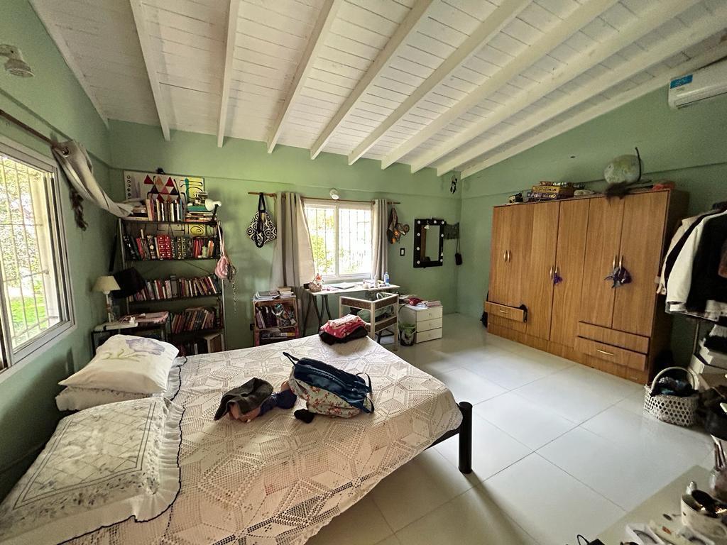 Foto de VENTA CASA QUINTA 5 AMBIENTES CON GALERIA Y PILETA - DERQUI, imagen 3