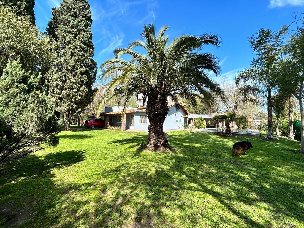 Foto de VENTA CASA QUINTA 5 AMBIENTES CON GALERIA Y PILETA - DERQUI, imagen 1