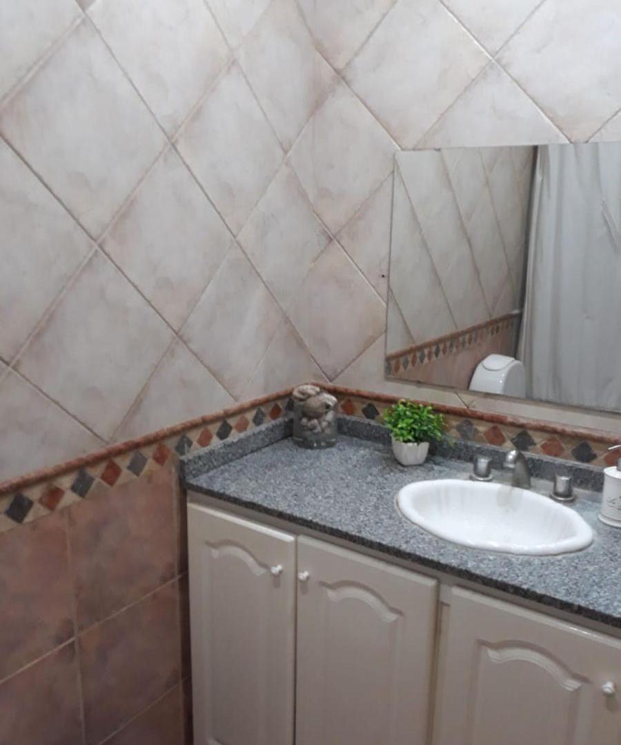 Foto de VENTA TRIPLEX 4 AMBIENTES, imagen 2