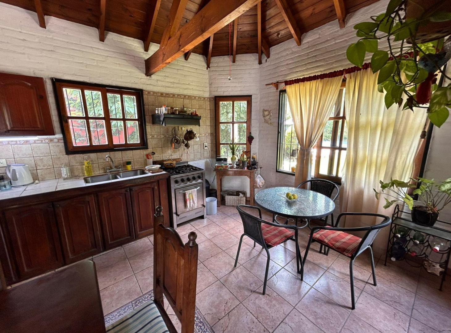 Foto de Venta casa 4 ambientes con departamento y pileta, imagen 1