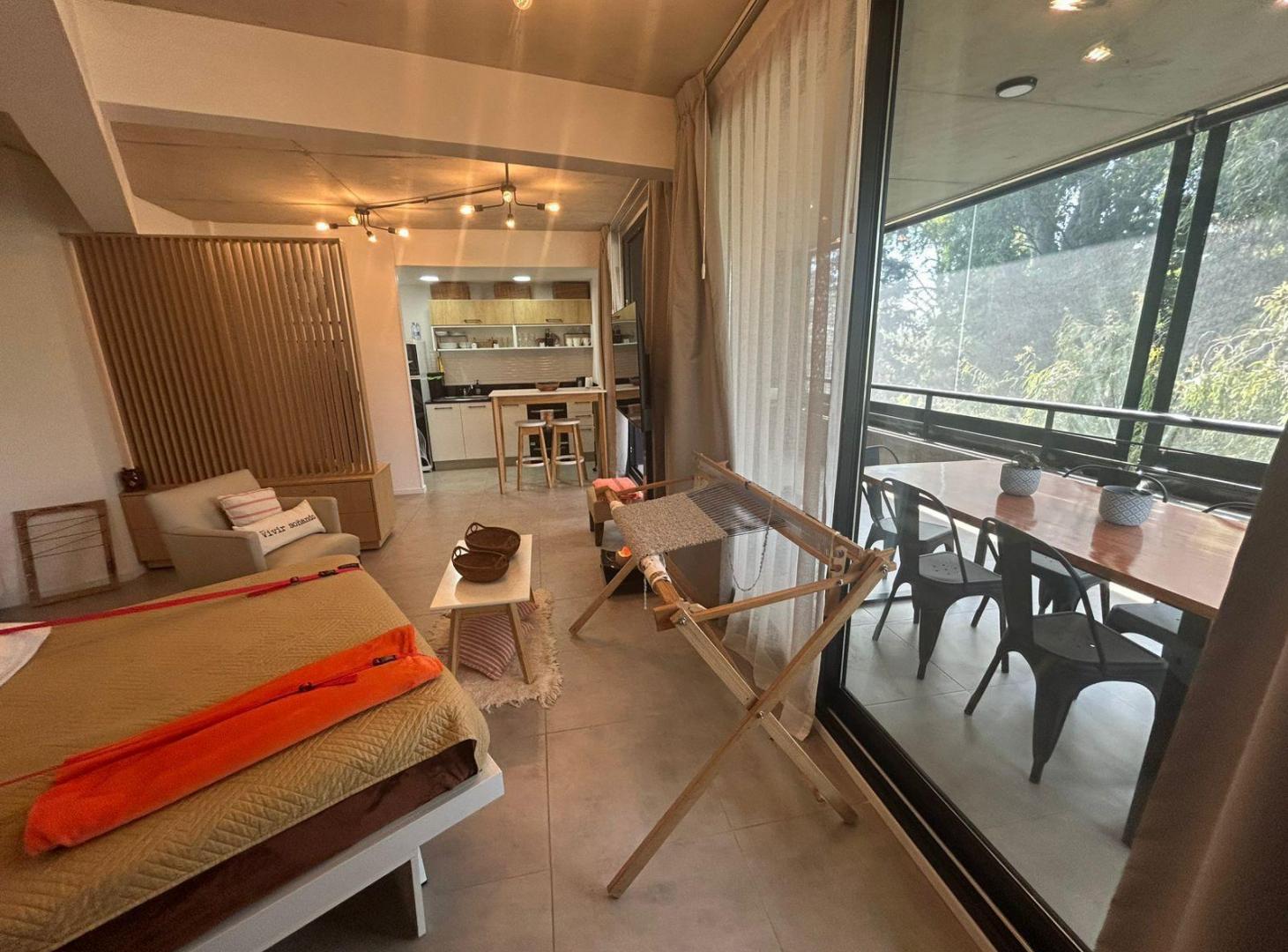 Foto de Venta monoambiente amoblado con terraza balcón y cochera - zug verdi, imagen 5