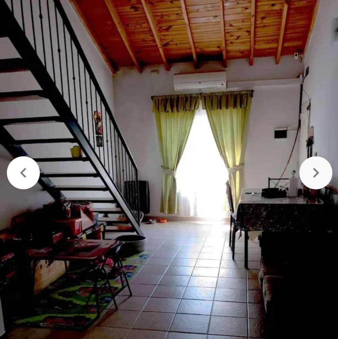 Foto de Venta Duplex 3 ambientes en San Miguel, imagen 1