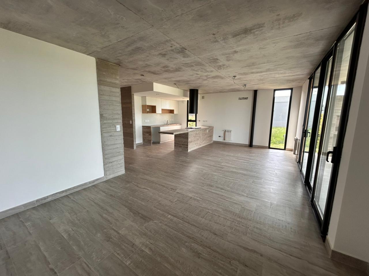Foto de Venta Casa 5 ambientes con pileta - Area 7 San Sebastián - Nuestra, imagen 1
