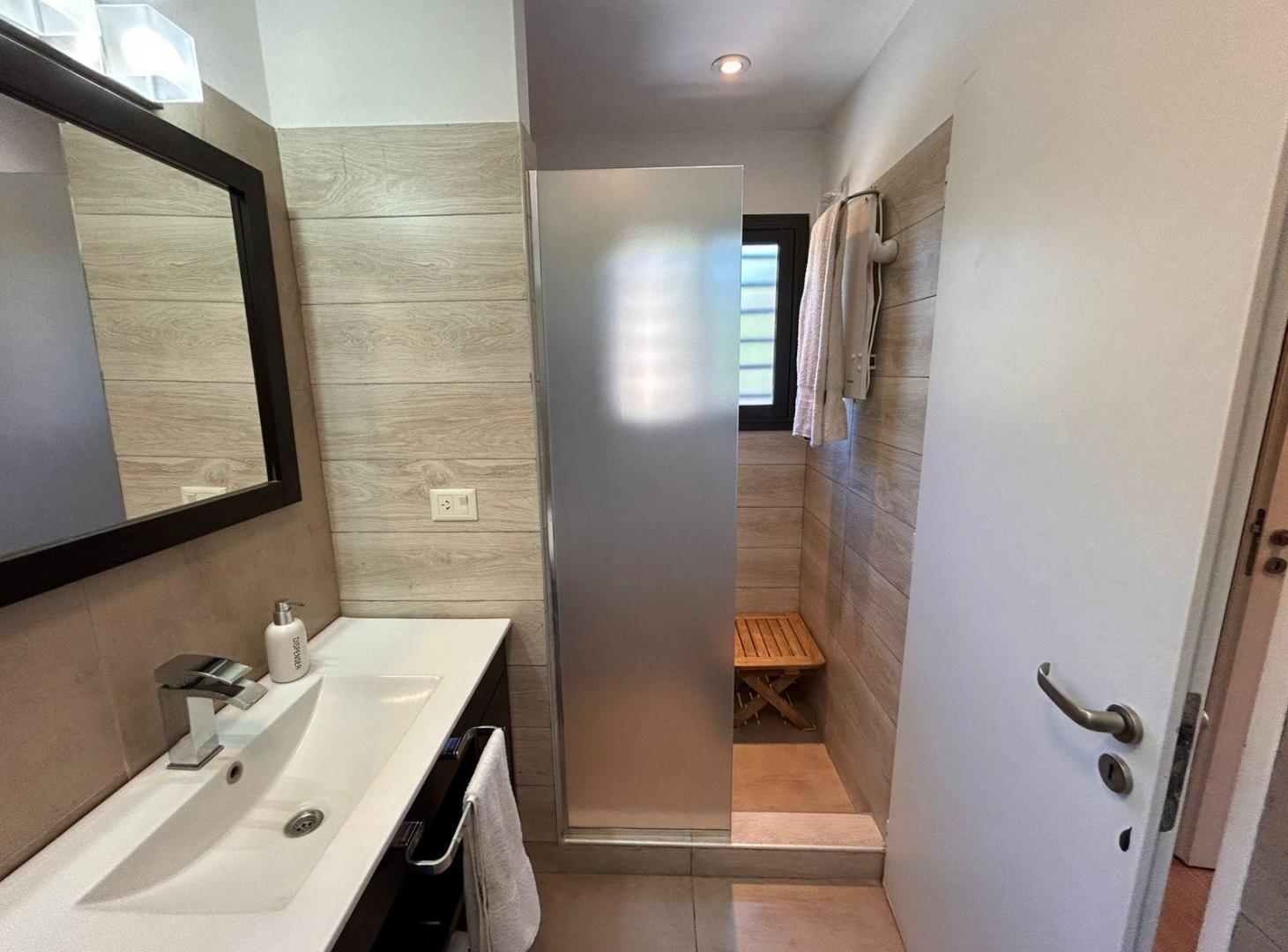 Foto de VENTA CASA 5 Amb Barrio Semicerrado Leylander APTA CREDITO - Del Viso, imagen 5
