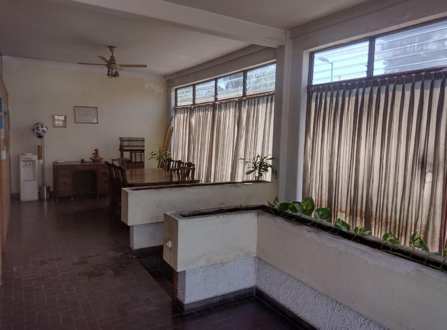 Foto de VENTA PROPIEDAD MULTIFUNCIONAL - LOCAL DEPTO CASA - ITUZAINGO, imagen 1