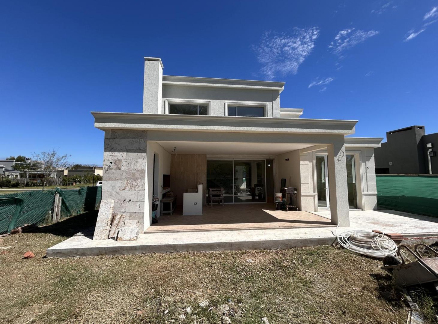 Foto de VENTA CASA 5 AMBIENTES - BARRIO PRIVADO SANTO TOMAS PILAR, imagen 1