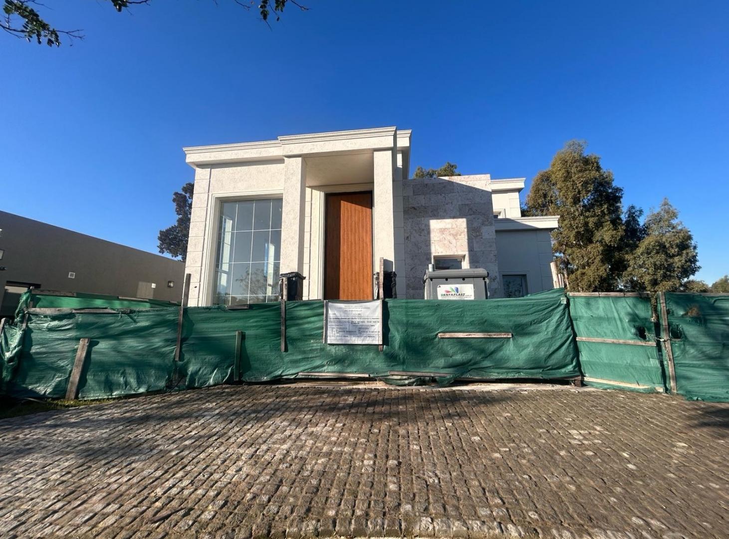 Foto de VENTA CASA 5 AMBIENTES - BARRIO PRIVADO SANTO TOMAS PILAR, imagen 3