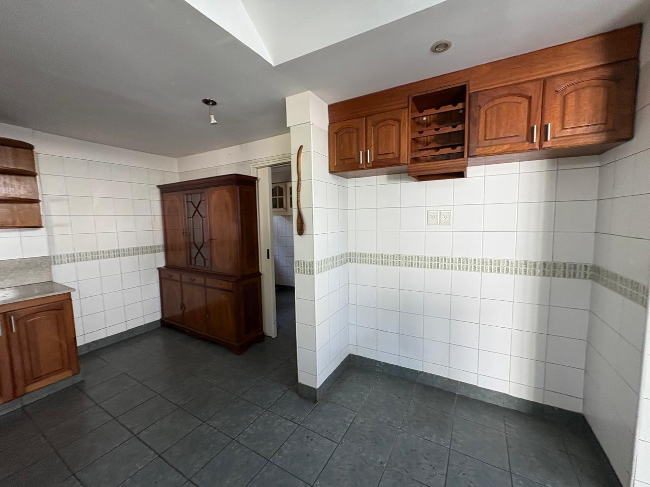 Foto de VENTA CASA 7 AMBIENTES - BELLA VISTA, imagen 5