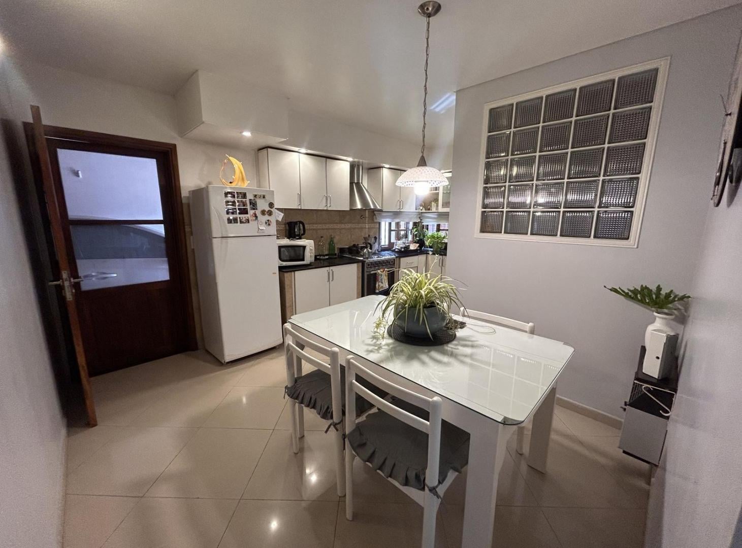 Foto de VENTA CASA DE 6 AMBIENTES - APTA CREDITO - JOSE C PAZ (CENTRO), imagen 1