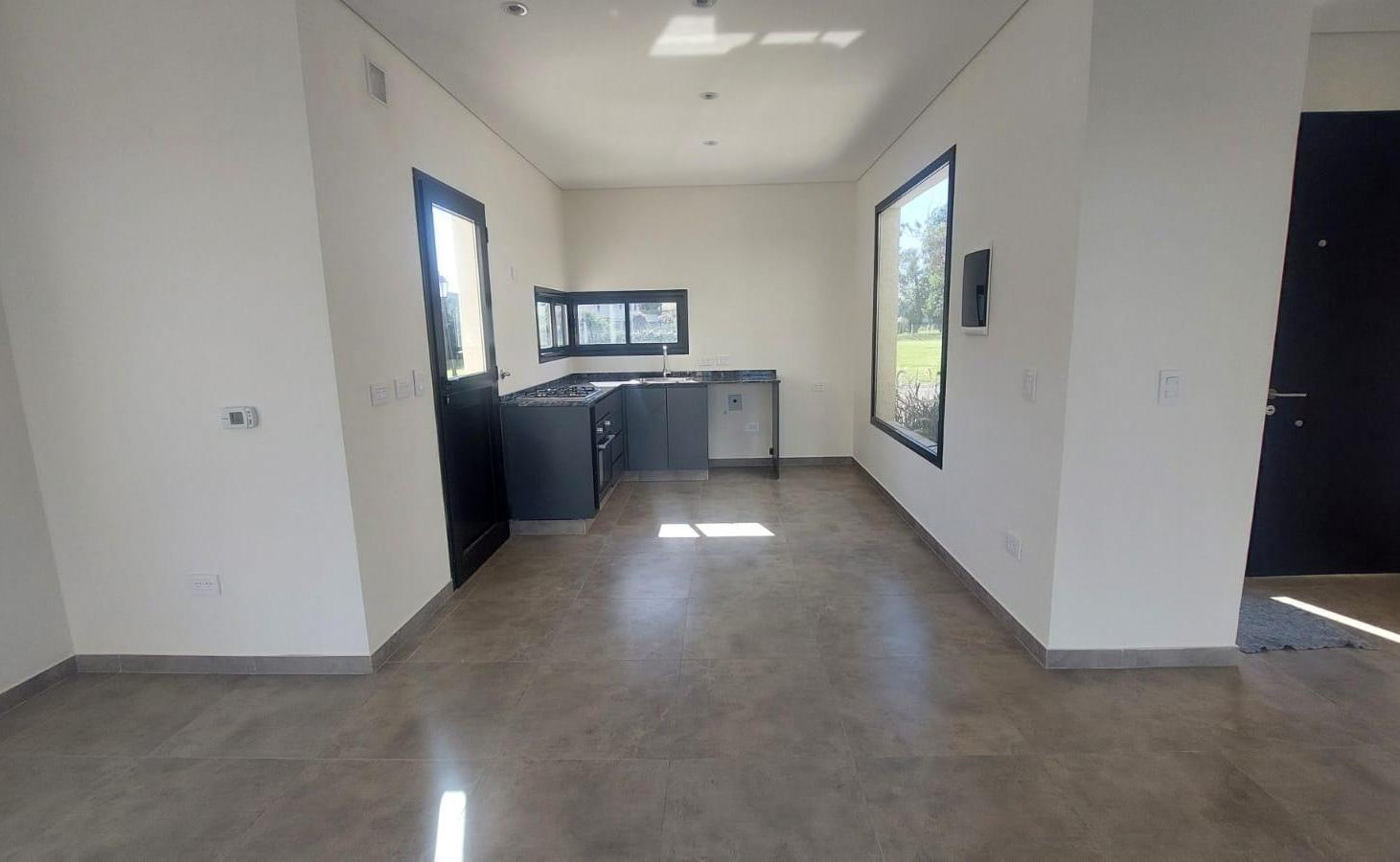 Foto de VENTA CASA 5 AMBIENTES - SANTA EMILIA - PILAR DEL ESTE, imagen 4