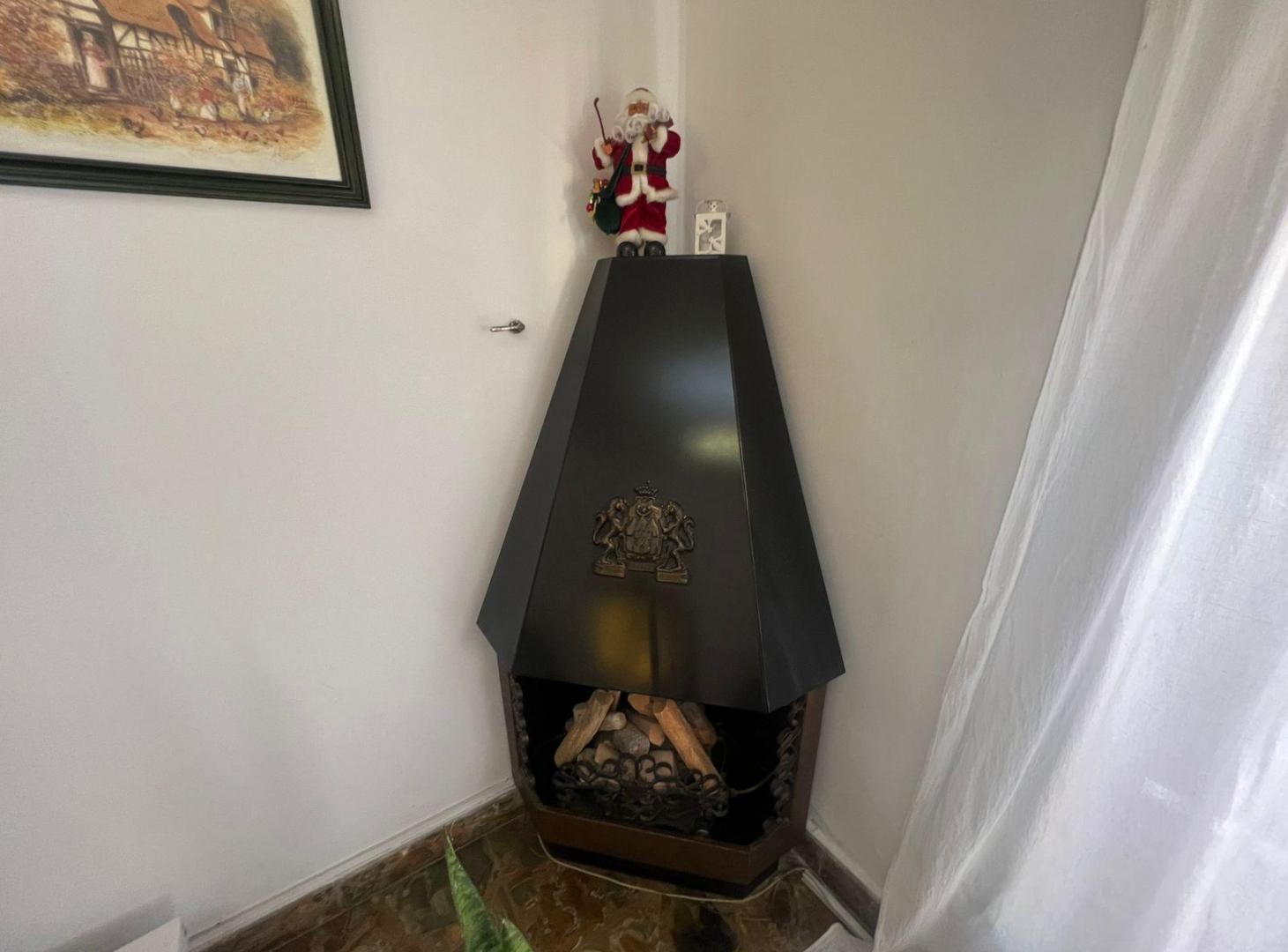 Foto de Venta casa 3 ambientes - Jardin y Cochera APTA CREDITO- José C Paz, imagen 5
