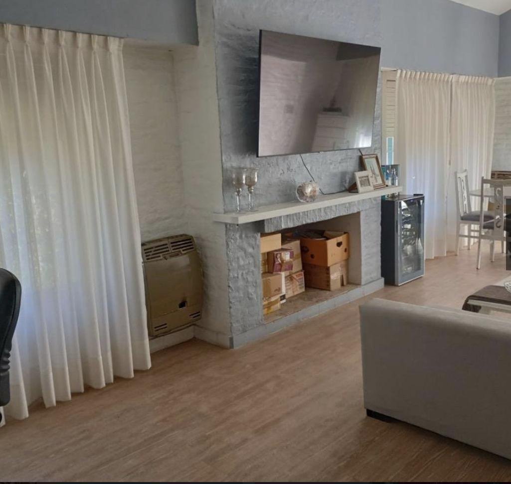 Foto de Venta casa 4 ambientes C/ pileta - Parque Alvear , Tortuguitas, imagen 4