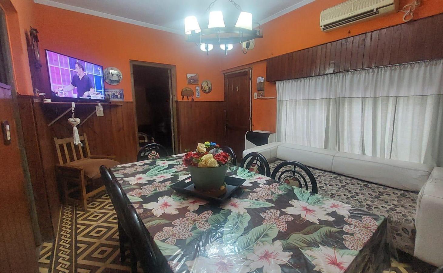 Foto de Venta casa 4 ambientes mas Departamento 2 ambientes - San Miguel, imagen 1