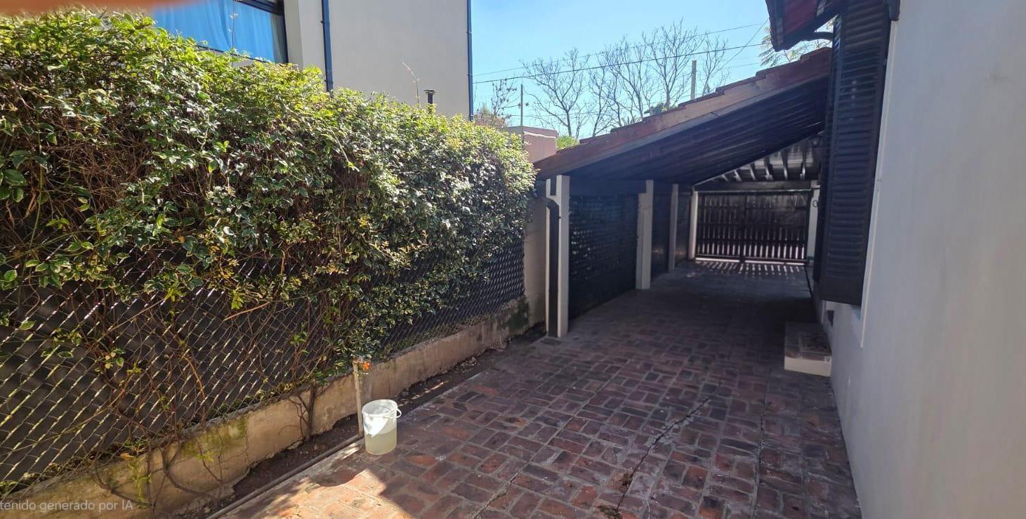 Foto de Venta casa 4 ambientes, pileta, cochera y quincho Bella Vista, imagen 4