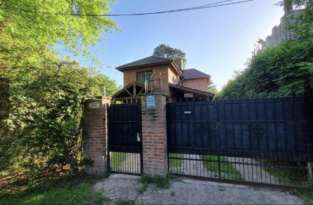 Foto de Venta casa 4 ambientes C/ quincho y pileta - Parque Alvear 1, imagen 1