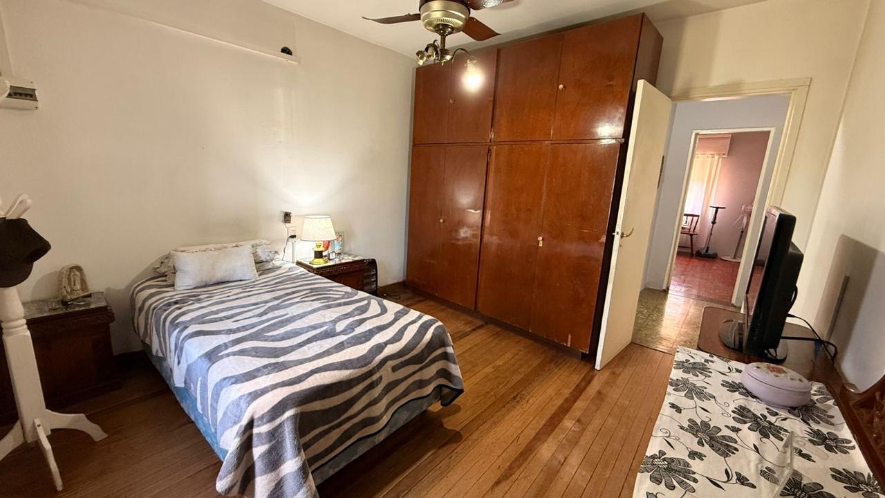 Foto de Venta casa 3 ambientes c/ cochera y parrilla - Jose C Paz, imagen 1
