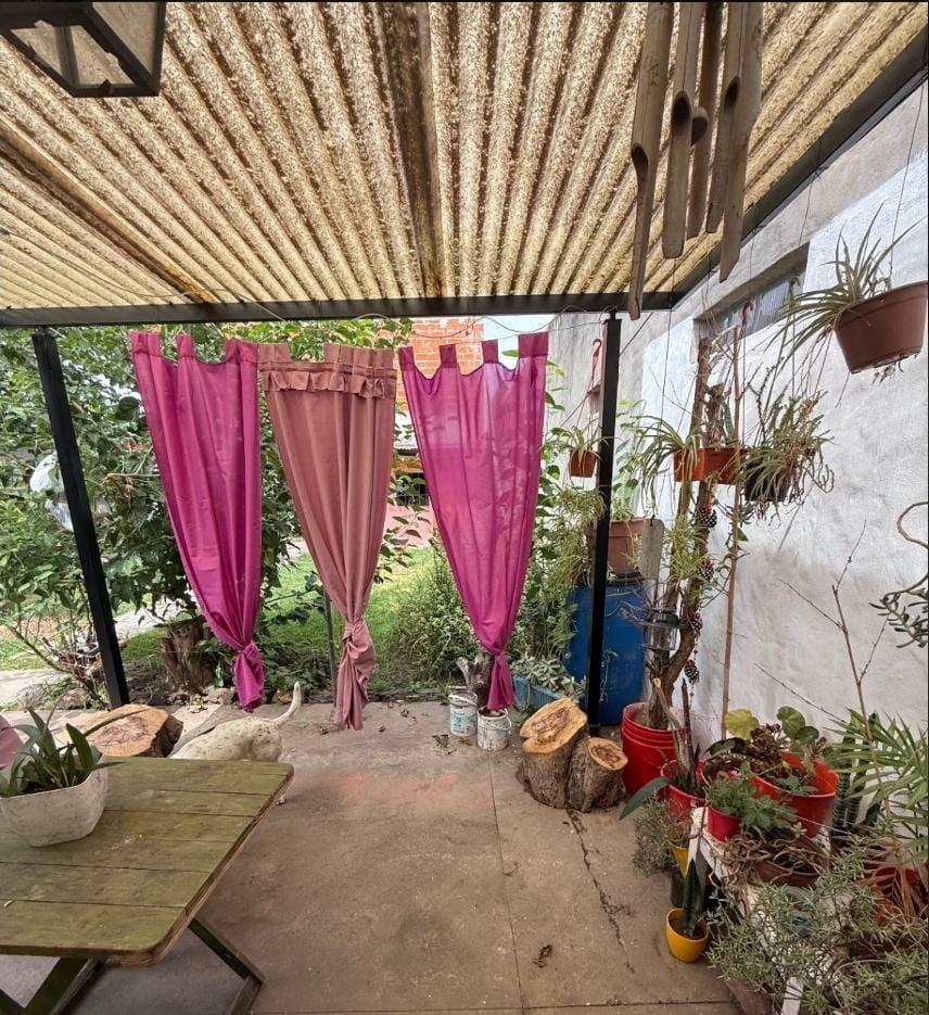 Foto de Venta casa 3 ambientes amplio jardin y quincho - Jose C Paz, imagen 5