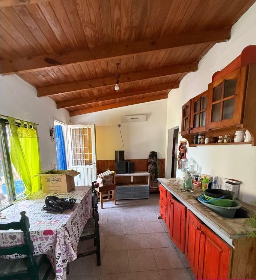 Foto de Venta casa 3 ambientes amplio jardin y quincho - Jose C Paz, imagen 2