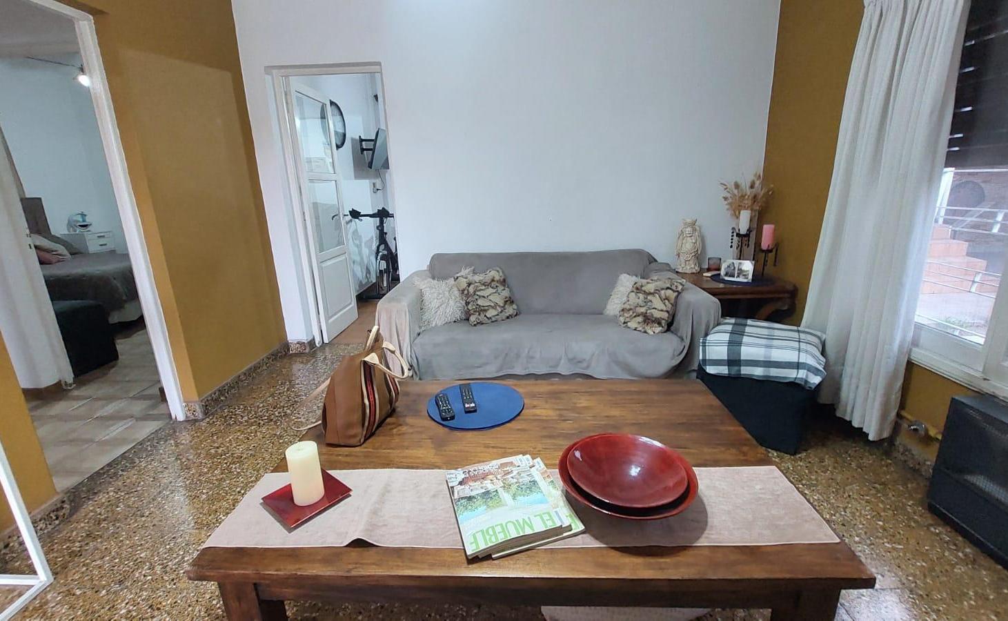 Foto de Venta casa 3 ambientes c/ cochera y parque - Jose C Paz, imagen 4