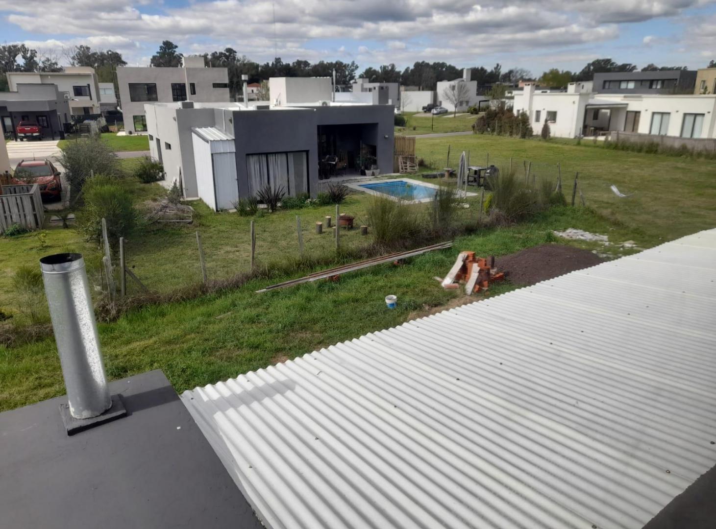 Foto de VENTA Casa 5 amb., 4 hab., 3 baños, lavadero, quincho c/parrilla, imagen 2