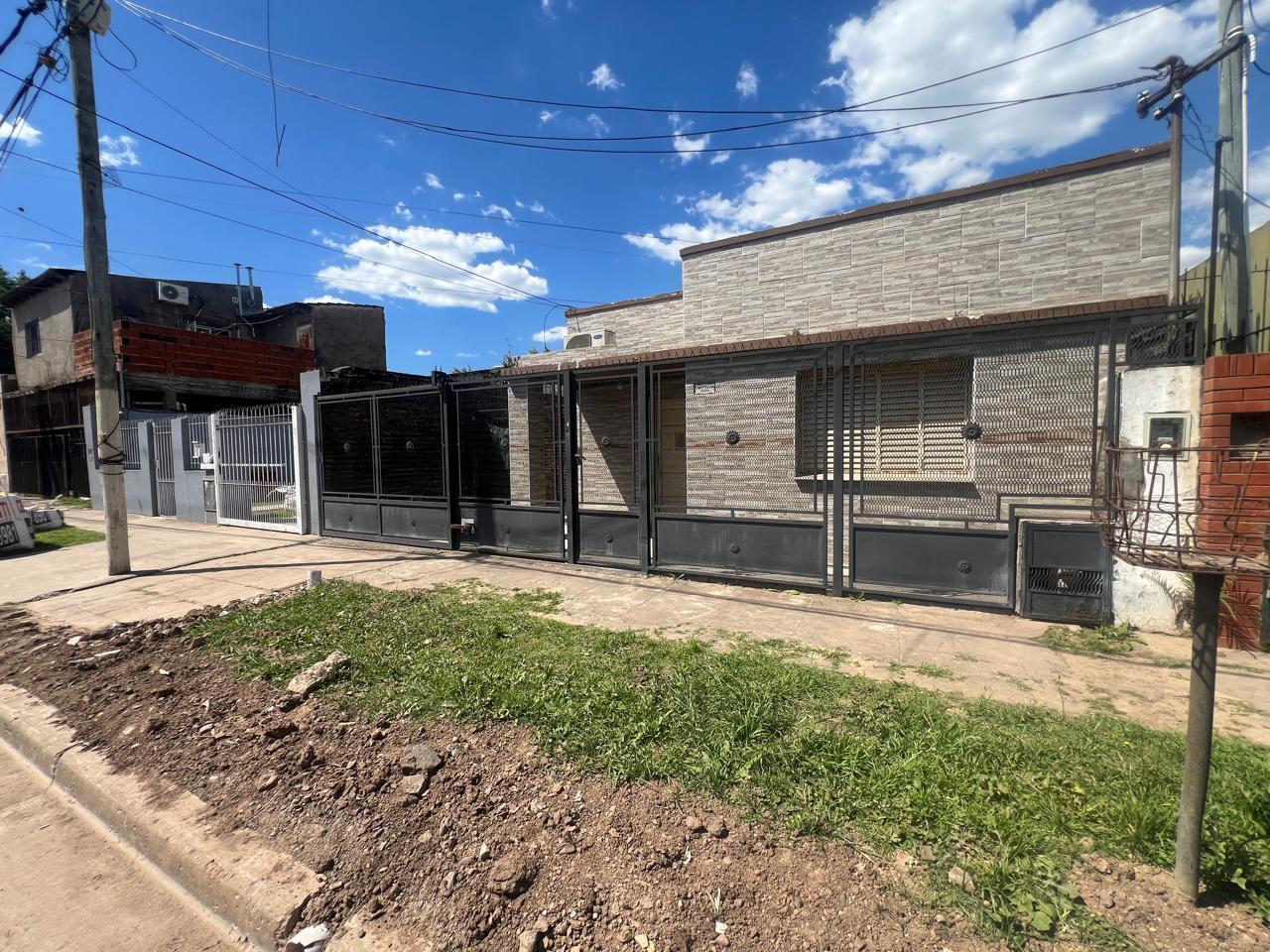 Foto de VENTA CASA 3 AMBIENTES - JOSE C PAZ, imagen 1
