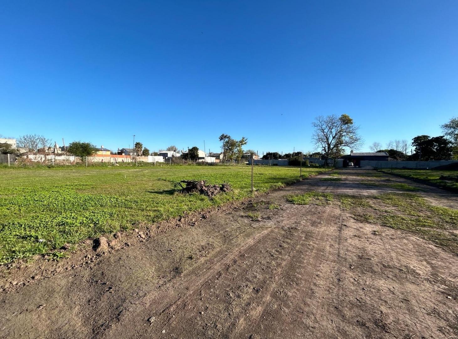 Foto de VENTA LOTE INTERNO 300 MTS2 -BARRIO MIS QUERIDOS VIEJOS, JOSE C PAZ, imagen 3
