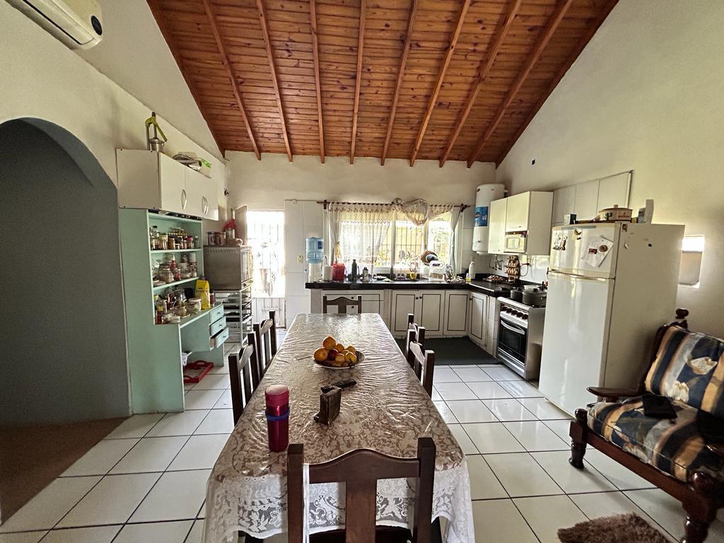 Foto de VENTA CASA QUINTA 5 AMBIENTES CON GALERIA Y PILETA - DERQUI, imagen 4