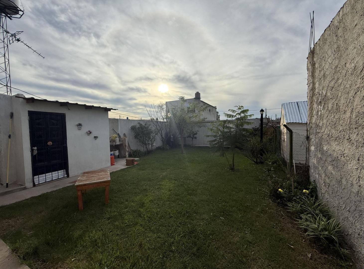 Foto de VENTA CASA 2 AMBIENTES - BARRIO PARQUE - DERQUI, imagen 2