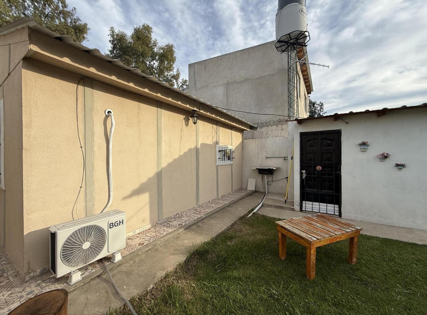 Foto de VENTA CASA 2 AMBIENTES - BARRIO PARQUE - DERQUI, imagen 5