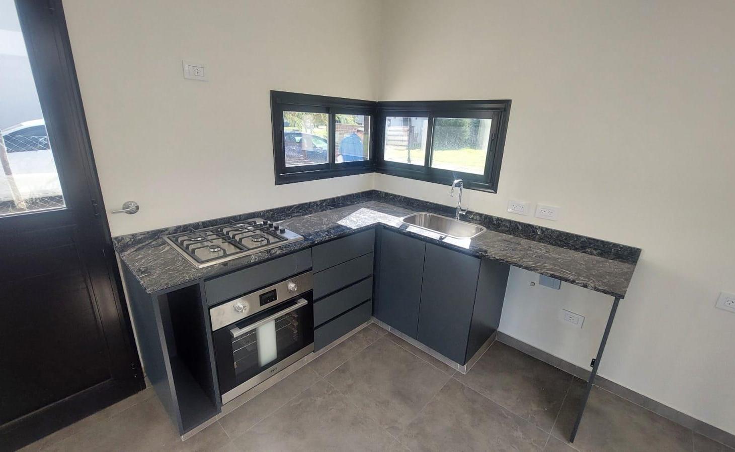 Foto de VENTA CASA 5 AMBIENTES - SANTA EMILIA - PILAR DEL ESTE, imagen 4