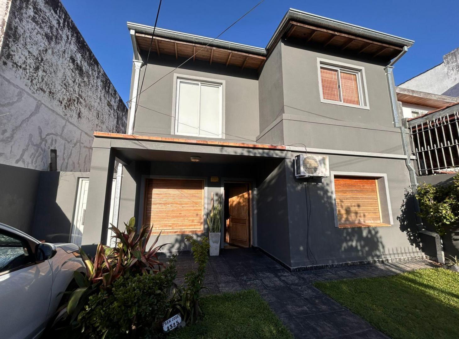 Foto de Venta Casa - en Beccar San Isidro, imagen 2