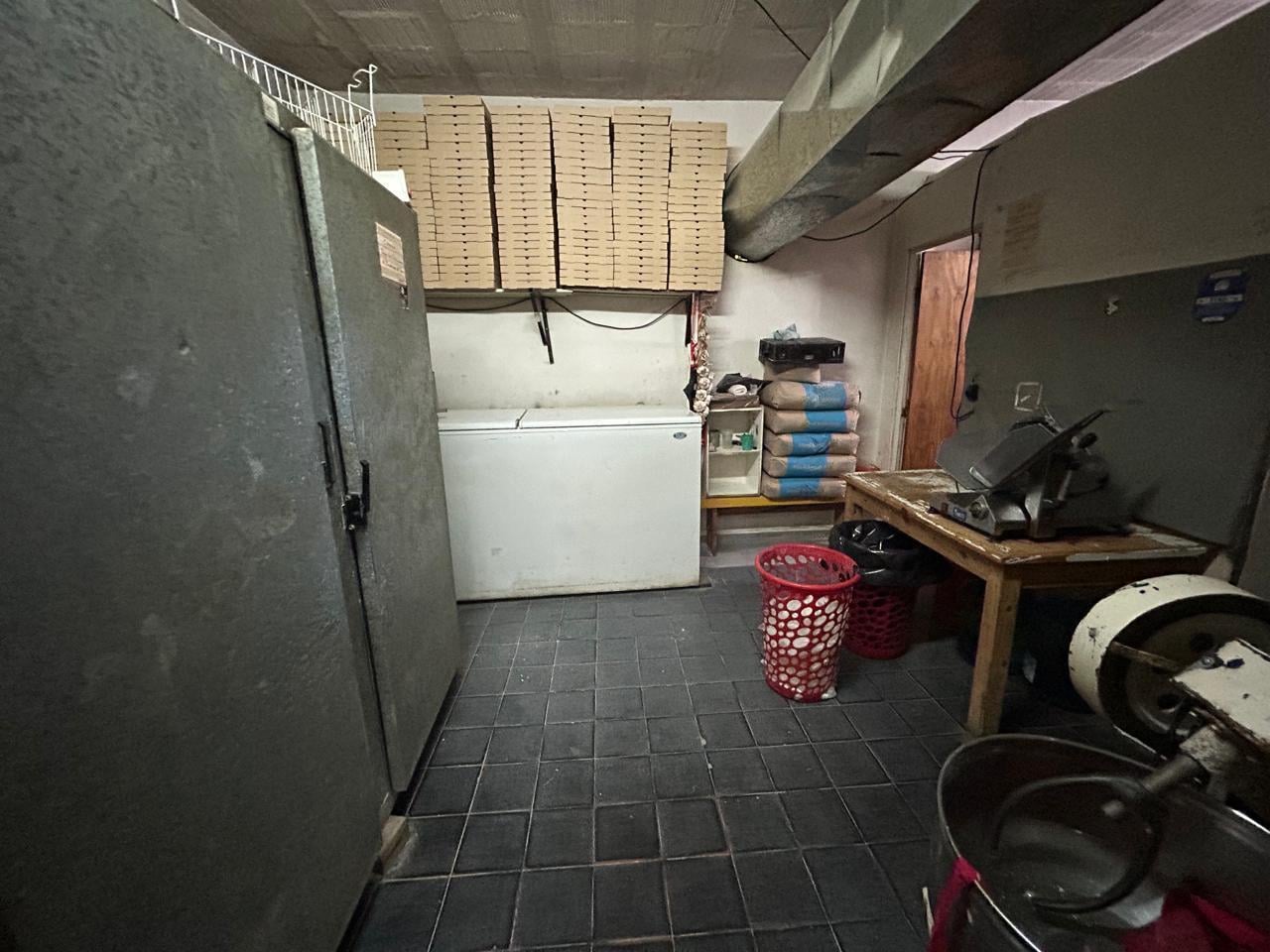 Foto de OPORTUNIDAD VENTA LOCAL DEPTO 4 AMBIENTES - JOSE C PAZ, imagen 5