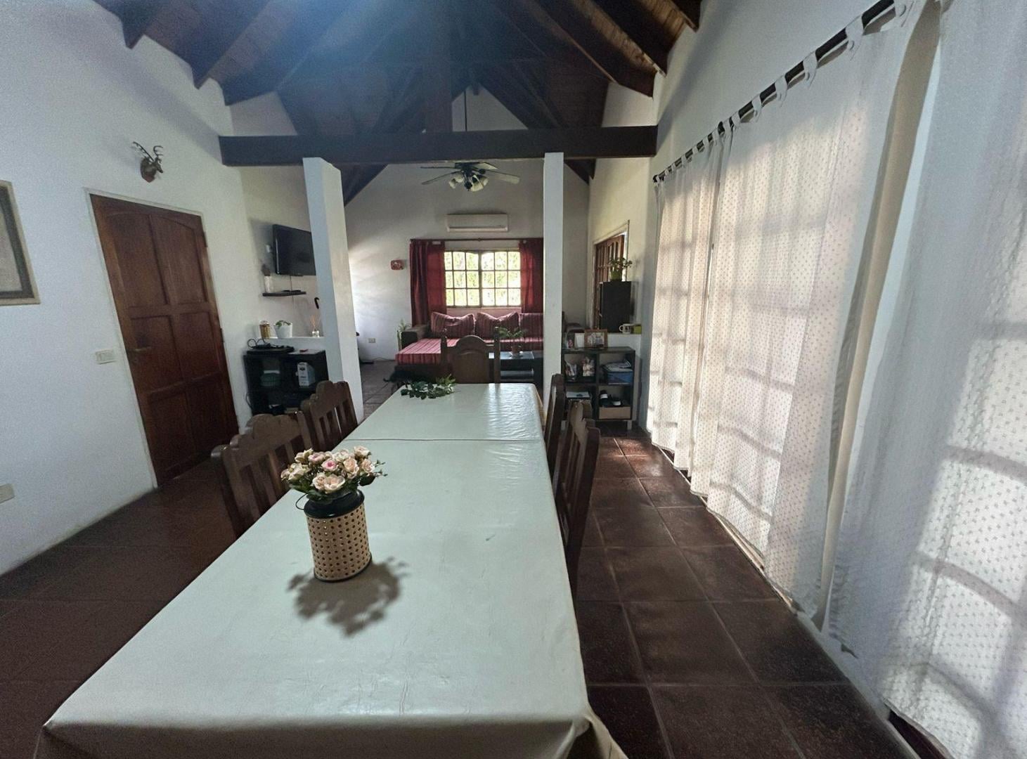 Foto de Venta casa 5 ambientes con galeria y pileta - Barrio Parque Peró, Del, imagen 4