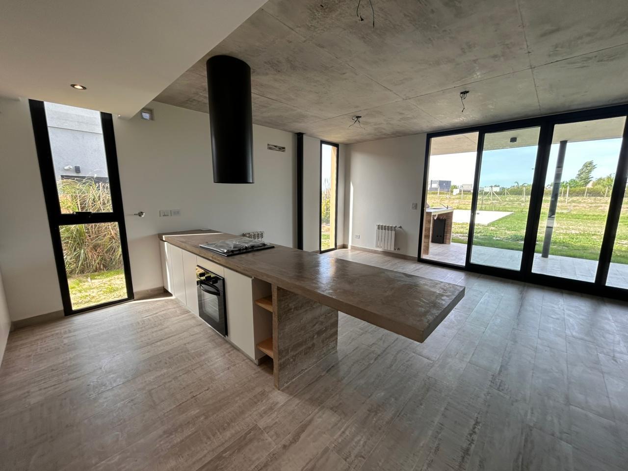 Foto de Venta Casa 5 ambientes con pileta - Area 7 San Sebastián - Nuestra, imagen 3