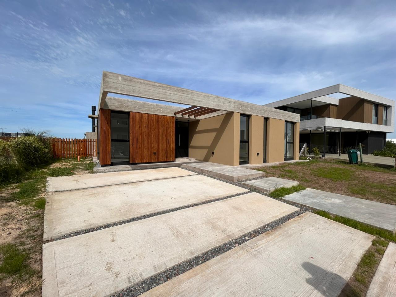 Foto de Venta Casa 5 ambientes con pileta - Area 7 San Sebastián - Nuestra, imagen 2