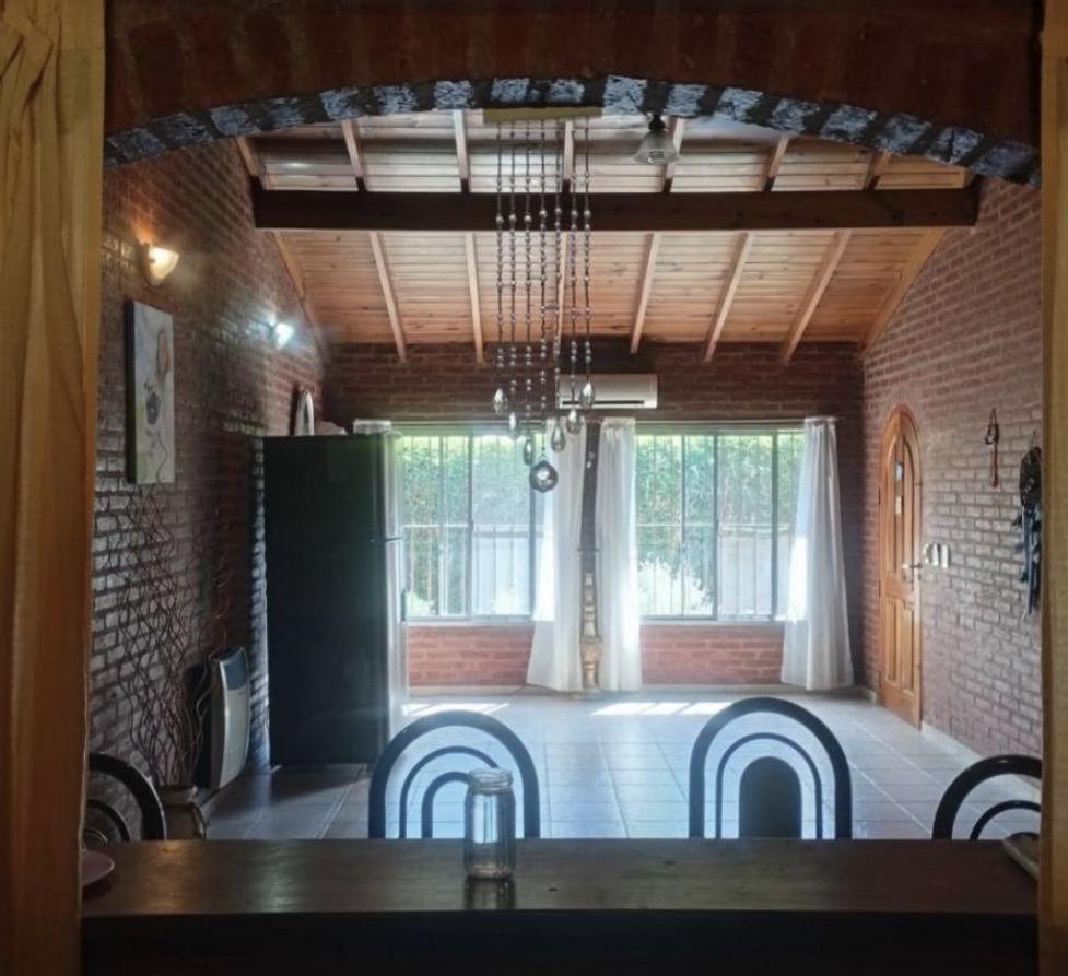 Foto de Venta casa 7 ambientes C/ pileta y quincho - Parque Alvear 1, imagen 5