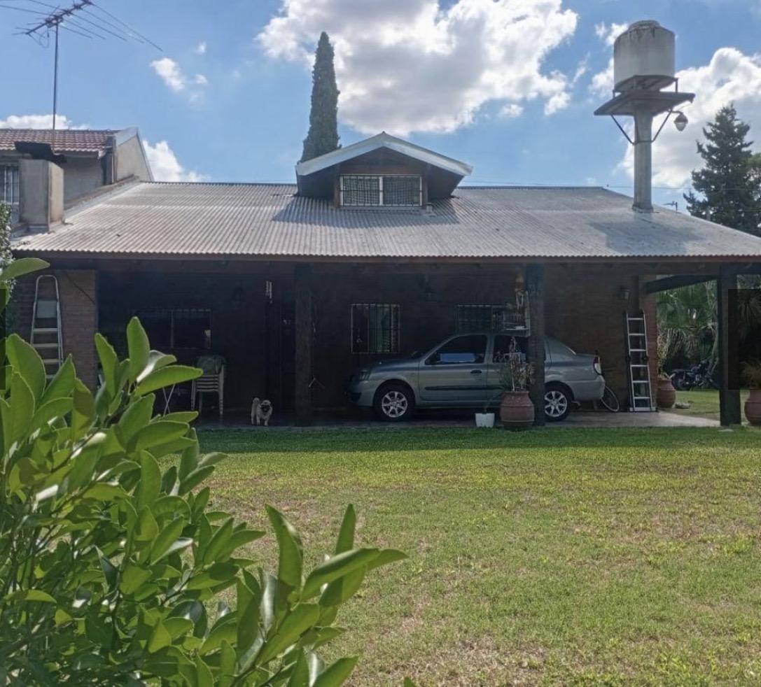 Foto de Venta casa 7 ambientes C/ pileta y quincho - Parque Alvear 1, imagen 1