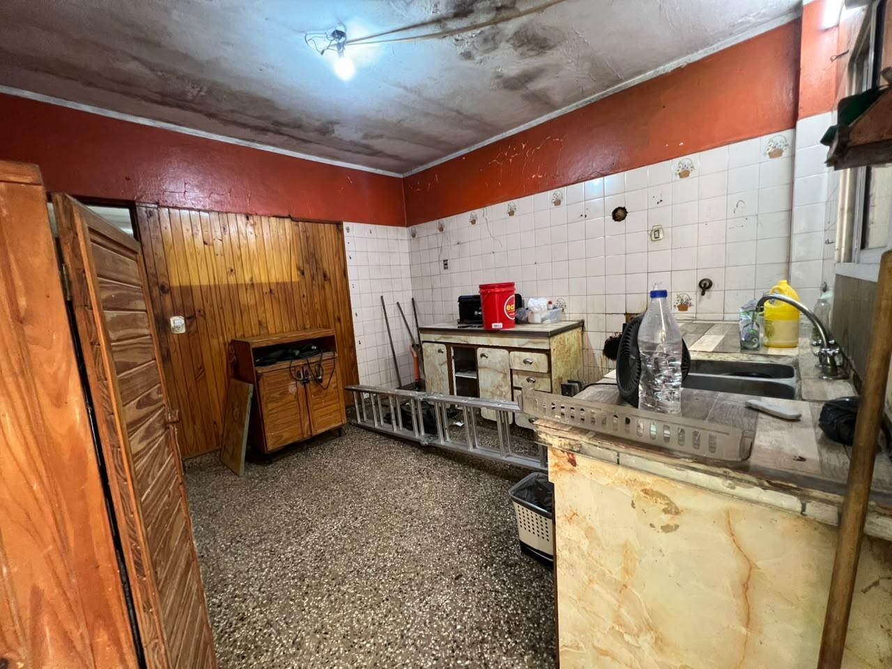 Foto de Venta casa 3 ambientes a reciclar - Malvinas Argentinas, imagen 4